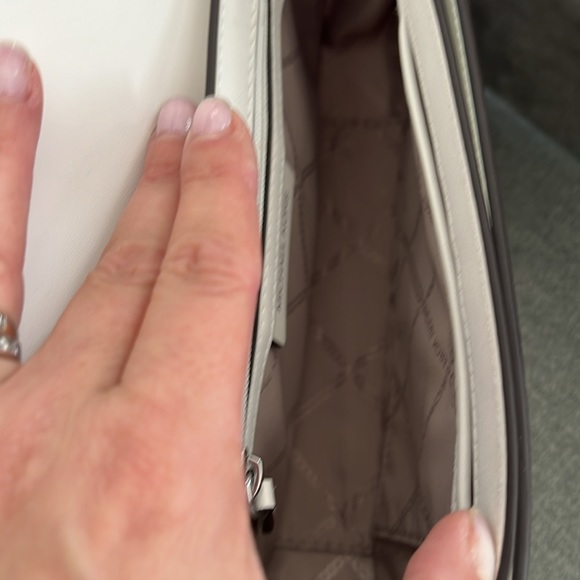 Michael Kors Crossbody - Picture 4 of 5